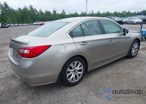 2015 Subaru Legacy 2.5I Premium из США, поврежденный, VIN 4S3BNAC68F3003770
